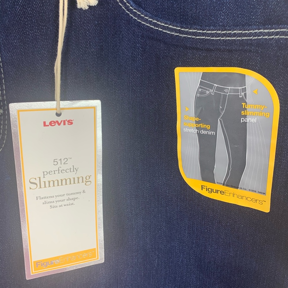 Levi’s 512 figure enhancer blue denim skirt - Picture 3 of 7
